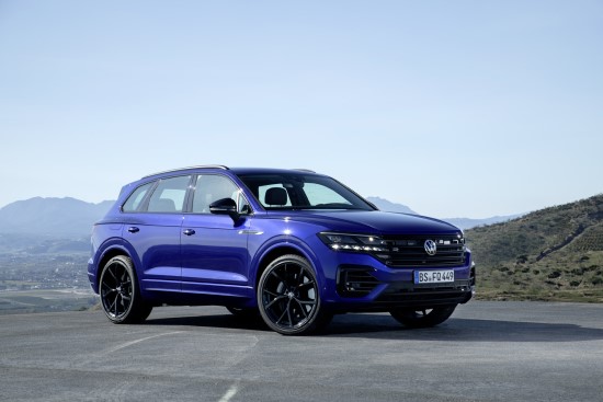 „Volkswagen“ pristatė iš tinklo įkraunamą „Touareg R“ hibridą „Volkswagen“ pristatė iš tinklo įkraunamą „Touareg R“ hibridą