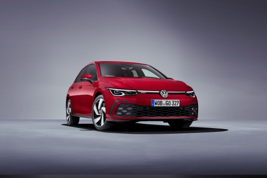 „Volkswagen“ pristato sportiškuosius „Golf“ GTI, GTE ir GTD