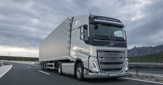 „Volvo Trucks“ pristato naująjį „Volvo FH“ – naujos kartos sunkvežimį, sukurtą galvojant apie vairuotoją
