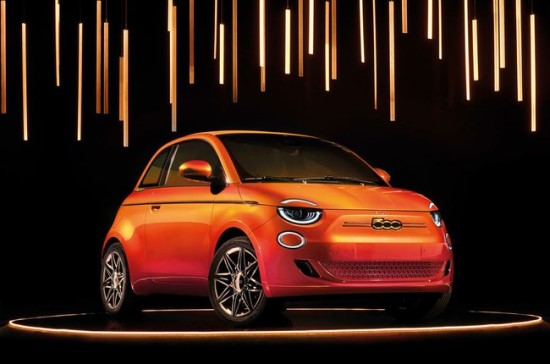 Trečios kartos „Fiat 500“ © Gamintojo nuotrauka Trečios kartos „Fiat 500“ © Gamintojo nuotrauka