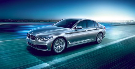 „BMW“ 5-os serijos „plug-in“ hibridas © Gamintojo nuotr. „BMW“ 5-os serijos „plug-in“ hibridas © Gamintojo nuotr.