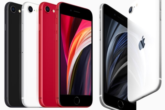 „Apple“ pristatė naują „iPhone SE“: senas dizainas, nauja geležis ir stulbinamai maža kaina