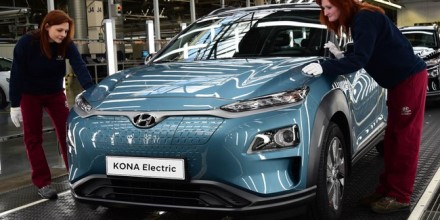 Čekijoje esančioje automobilių gamykloje atnaujinama „Hyundai Kona“ elektromobilių gamyba © Gamintojo nuotr. Čekijoje esančioje automobilių gamykloje atnaujinama „Hyundai Kona“ elektromobilių gamyba © Gamintojo nuotr.
