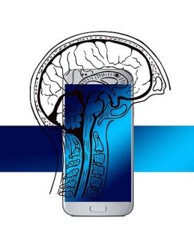 Ištyrė žmones, priklausomus nuo išmaniųjų telefonų – jų smegenys atrodo kitaip