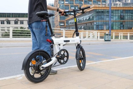 „Xiaomi“ pristatė sulankstomą elektrinį dviratį, kurio kaina nesiekia 350 eurų „Xiaomi“ pristatė sulankstomą elektrinį dviratį, kurio kaina nesiekia 350 eurų