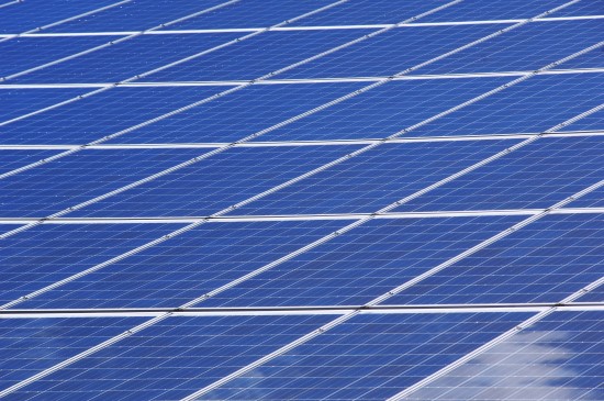 Žaliosios ambicijos: tūkstantines sąskaitas mažins saulės energija Žaliosios ambicijos: tūkstantines sąskaitas mažins saulės energija