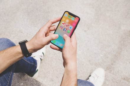 „WhatsApp“ vartotojų telefonų numeriai atsidūrė „Google“ paieškoje, kalta viena programėlės funkcija „WhatsApp“ vartotojų telefonų numeriai atsidūrė „Google“ paieškoje, kalta viena programėlės funkcija