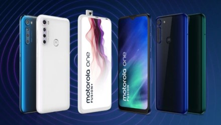 „Motorola“ pristato dar vieną naują telefoną „Motorola“ pristato dar vieną naują telefoną