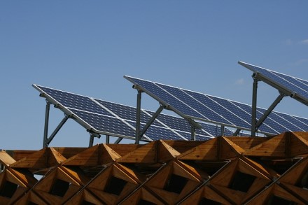Startavo nauji kvietimai gyventojams ir verslui saulės elektrinėms įsigyti Startavo nauji kvietimai gyventojams ir verslui saulės elektrinėms įsigyti