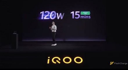 „iQOO“ atskleidė 120 W galingumo „Super FlashCharge“ greitąjį įkrovimą