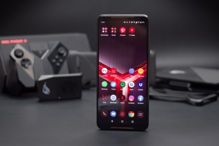 Pristatytas milžiniškos galios „ASUS ROG Phone 3“ telefonas Pristatytas milžiniškos galios „ASUS ROG Phone 3“ telefonas