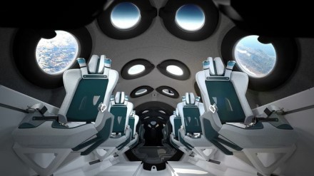 Daugkartinio erdvėlaivio „SpaceShipTwo“ salonas © Gamintojo nuotrauka Daugkartinio erdvėlaivio „SpaceShipTwo“ salonas © Gamintojo nuotrauka
