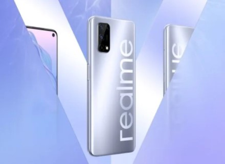 „Realme“ pristato pigiausią 5G telefoną „Realme“ pristato pigiausią 5G telefoną