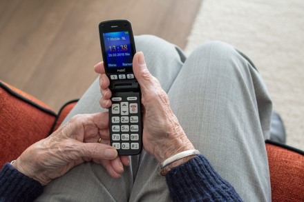 Išmanūs senjorai: 3 būdai išmokti naudotis mobiliosiomis technologijomis