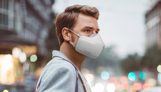 LG iš pagrindų keičia asmenines švaraus oro sistemas su „PuriCare“ nešiojamuoju oro valytuvu LG iš pagrindų keičia asmenines švaraus oro sistemas su „PuriCare“ nešiojamuoju oro valytuvu