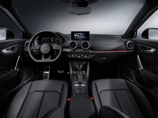 Ištobulintas iki mažiausių detalių: atnaujintas „Audi Q2“