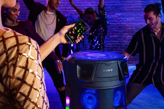 „Sony“ pristato naujas didelės garso galios muzikos sistemas
