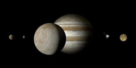 Po Jupiterio palydovo ledu – slepiasi vandenynai: tyrimas įminė „ašigalių klajojimo“ mįslę