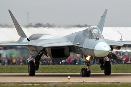 „Su-57“ parodoje © wikimedia.org