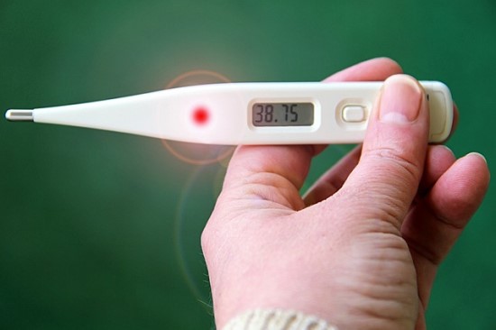 Termometras gali ir apgauti: gydytojas pasakė svarbiausią taisyklę, kaip matuoti temperatūrą