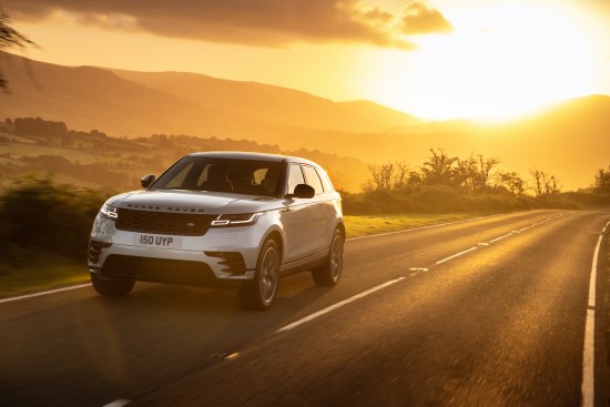 Atnaujinto „Range Rover Velar“ keleiviai kvėpuos švaresniu oru nei lauke