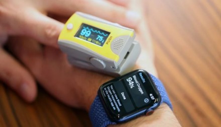 Medikai perspėja, kad naujojo „Apple Watch“ deguonies jutiklis yra pavojingas žaislas