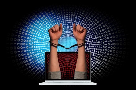 Internetiniai vagišiai darosi vis sumanesni: kaip apsaugoti savo turtą ir atpažinti pavojų?