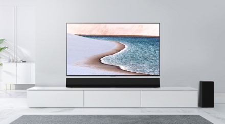 LG pristatė naujausią „Soundbar“ garso sistemą