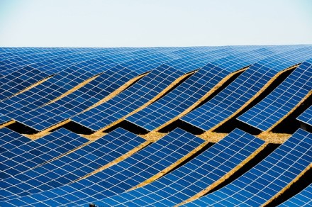 Teksase iškils galingiausia JAV saulės energijos elektrinė