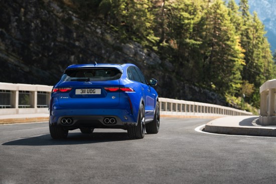 „Jaguar“ pristato „F-Pace SVR“