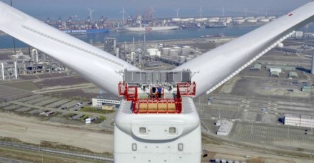 Didžiausia vėjo turbina pasaulyje (prototipas pastatytas Roterdame) © „GE Renewables“
