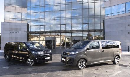 PSA grupės elektriniai furgonai pelnė prestižinį apdovanojimą „International Van of The Year 2021“