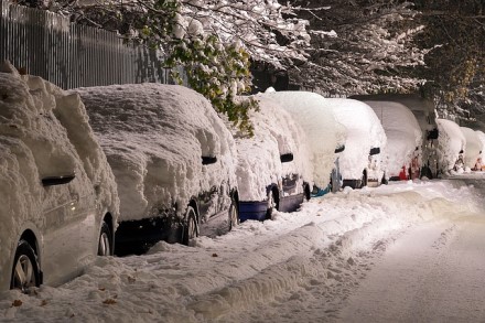 Penki dalykai, kurių elektromobilių vairuotojai privalo nepamiršti žiemą