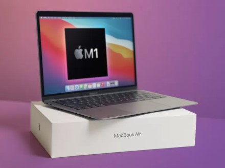 „Apple“ kompiuteriai irgi nešventi: „Mac“ su „M1“ lustais kyla rimta grėsmė