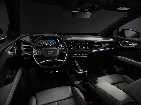 „Audi Q4 e-tron“ – naujas salono išvaizdos ir valdymo etalonas