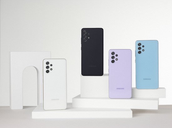 „Samsung“ pristatė nebrangius „Galaxy A52“, „A52 5G“ ir „A72“ išmaniuosius telefonus „Samsung“ pristatė nebrangius „Galaxy A52“, „A52 5G“ ir „A72“ išmaniuosius telefonus