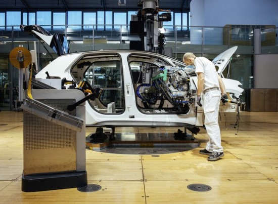 „Volkswagen“ negali gaminti automobilių pilna jėga © Gamintojo nuotrauka