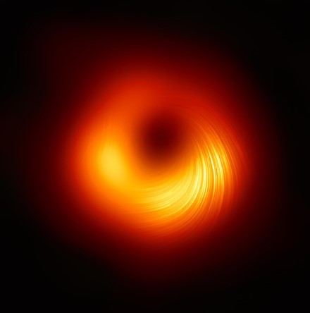 Nauja juodosios skylės nuotrauka © „EHT Collaboration“