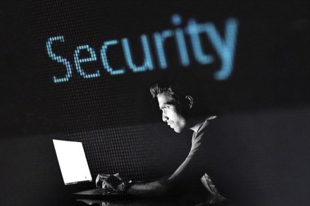 Saugūs namuose: 5 žingsniai, kaip išvengti kibernetinės atakos