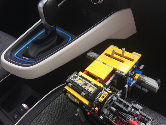 „Renault“ prisilietimas prie „Lego“