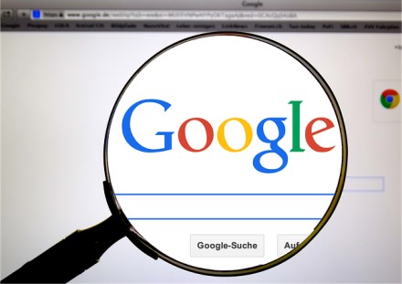 Rusija grasina sulėtinti „Google“ veiklą