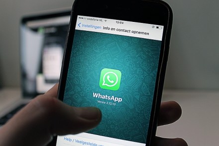 „WhatsApp“ leis susirašinėti ne tik telefonu