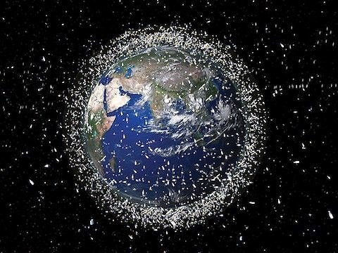 NASA/Visų palydovų, šiuo metu skriejančių apie Žemę, vizualizacija