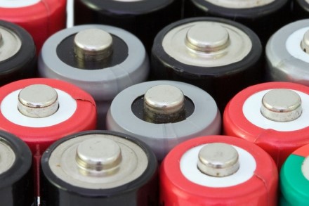 Fantastiškas pasiekimas – Vokietijos mokslininkai sukūrė neįtikėtinai talpias ličio baterijas