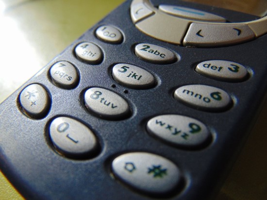 Nuo guminių batų iki kodų Morzės abėcėle: įdomūs faktai apie legendinę „Nokia 3310“