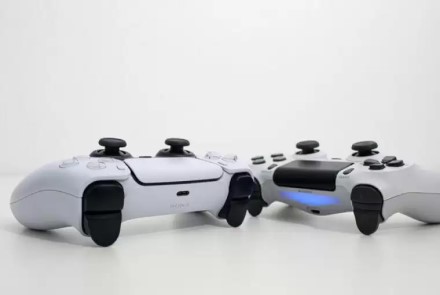 „Sony“ turi blogų naujienų „PlayStation“ konsolių savininkams: už žaidimų versijų atnaujinimus teks susimokėti