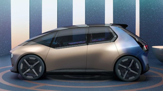BMW Miunchene pademonstratravo pilnai perdirbamą miesto automobilis BMW Miunchene pademonstratravo pilnai perdirbamą miesto automobilis