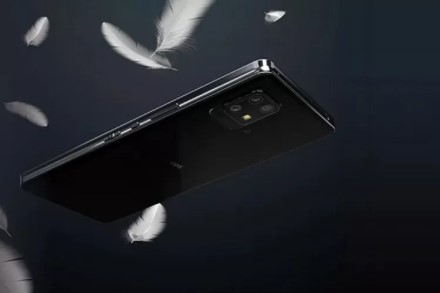 „Sharp“ pristatė lengviausią 5G telefoną pasaulyje „Sharp“ pristatė lengviausią 5G telefoną pasaulyje