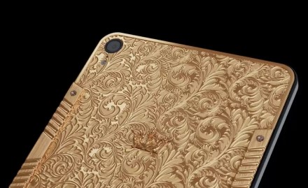 „Caviar“ pristatė itin prabangias „PlayStation 5“ bei „Apple“ produktų versijas „Caviar“ pristatė itin prabangias „PlayStation 5“ bei „Apple“ produktų versijas