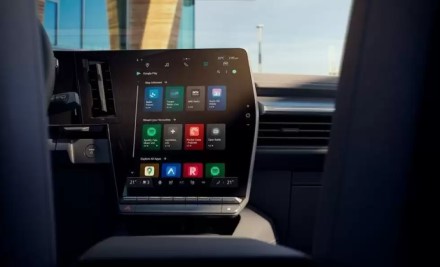 „Renault“ prisijungia prie kitų gamintojų ir savo automobiliuose naudos „Android“ platformą